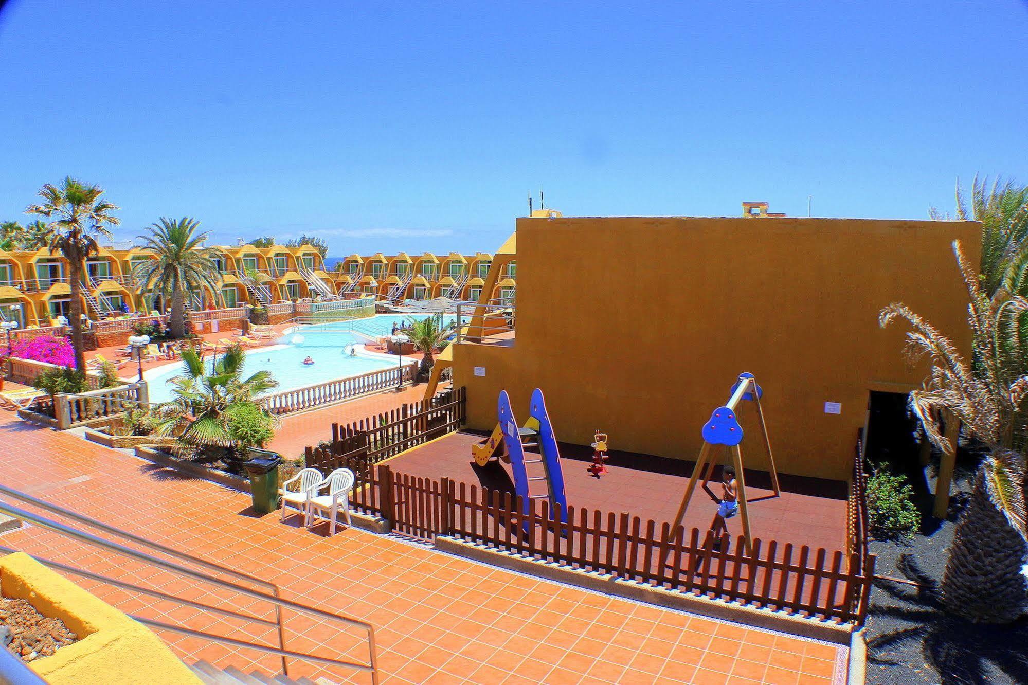 Aparthotel La Piramide コスタ・デ・アンティグア エクステリア 写真
